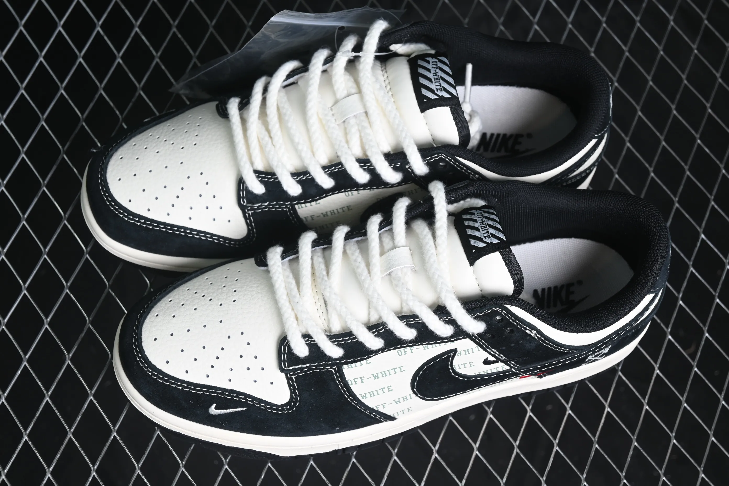 All categories Nk SB Dunk Series Nk SB Dunk Low High-end customized low-top sneakers Nk SB Dunk Low OF joint-Zhuba Danmaku Black Hook Anniversary high-end customized low-top casual sneakers YX5066-211